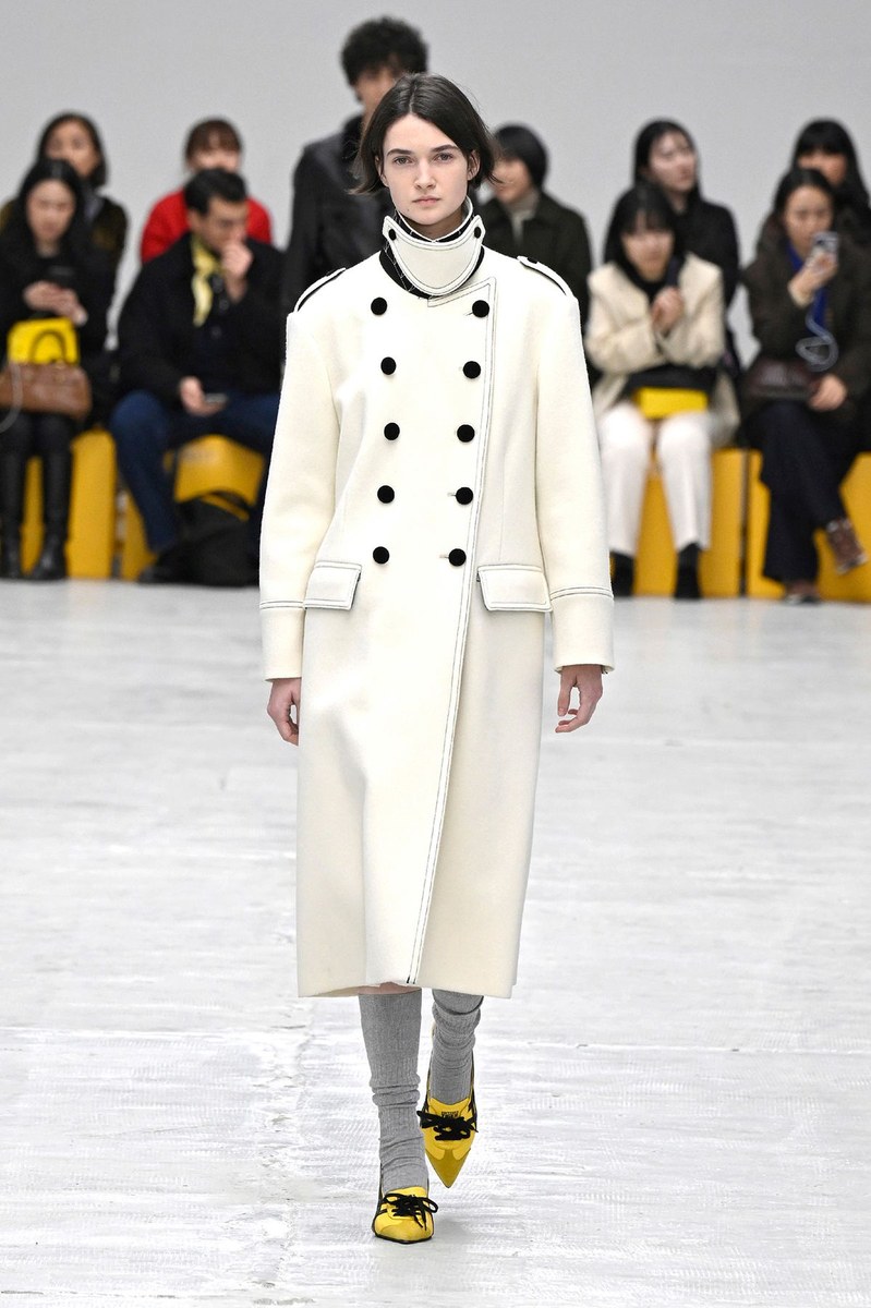 Look 9