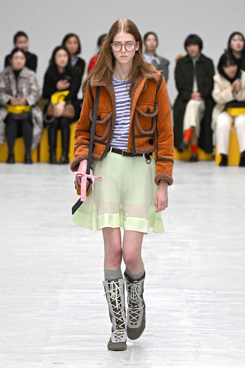 Look 12