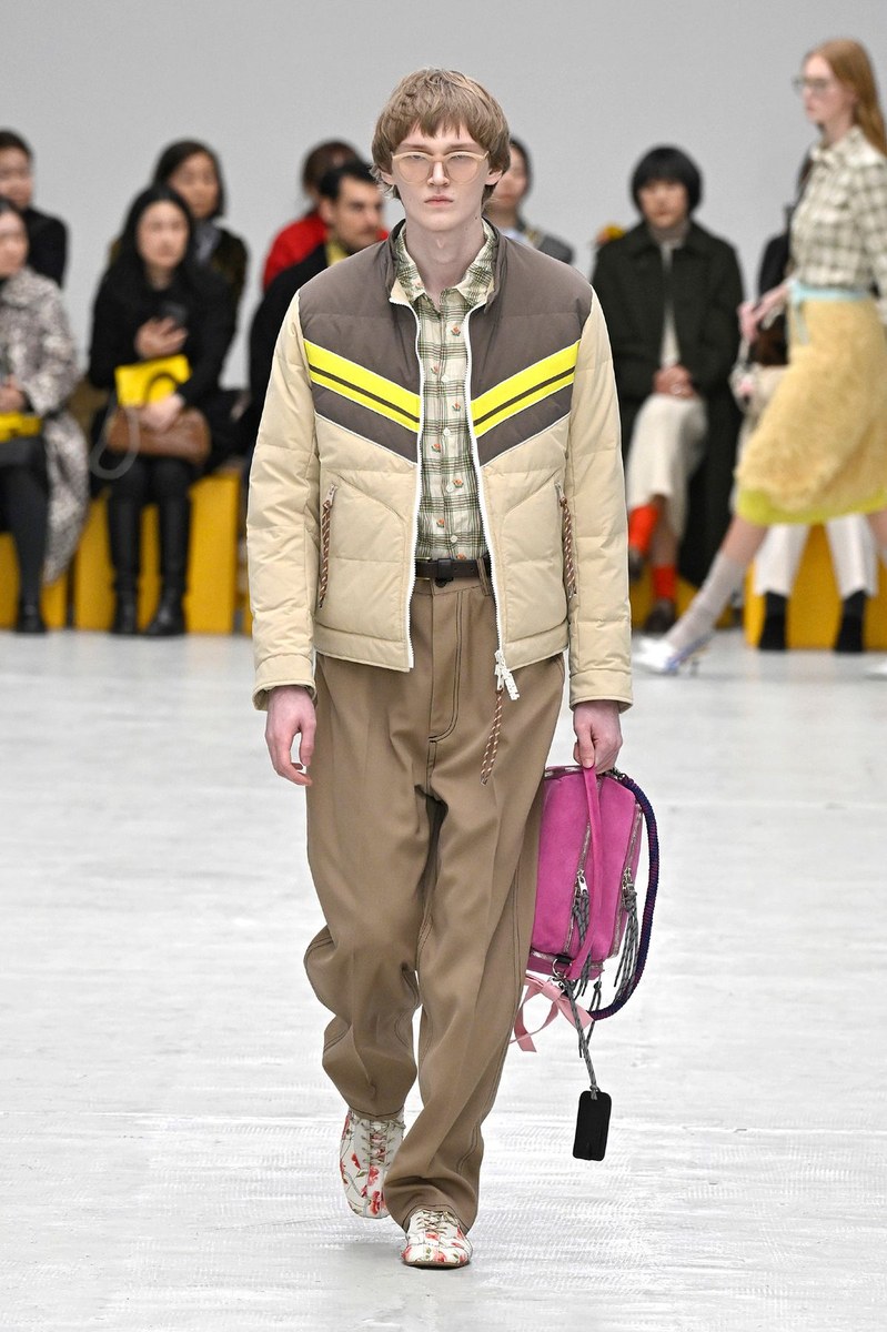 Look 15