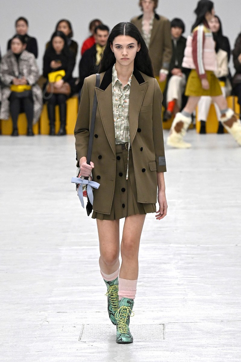 Look 17