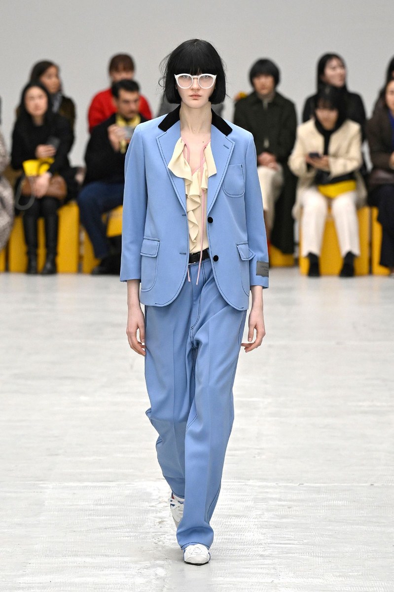 Look 30