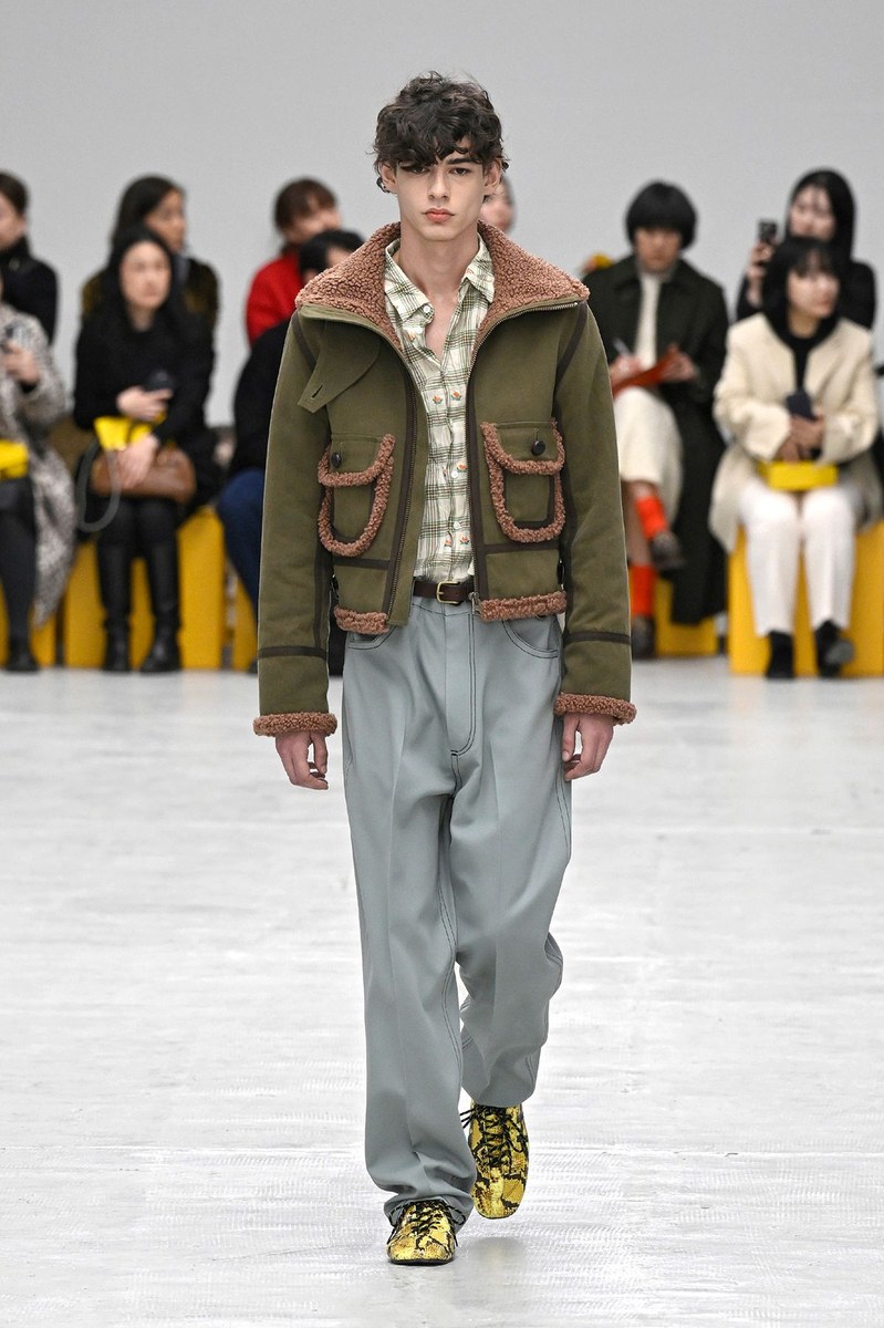 Look 44