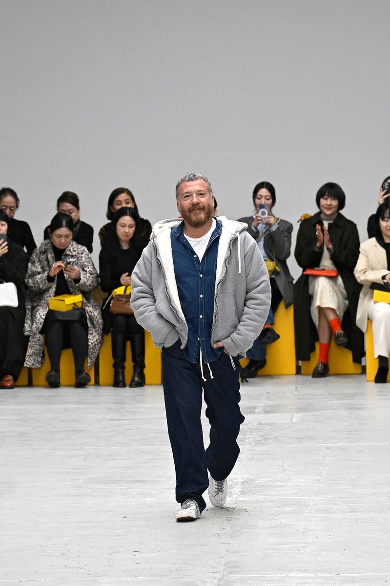 Look 50