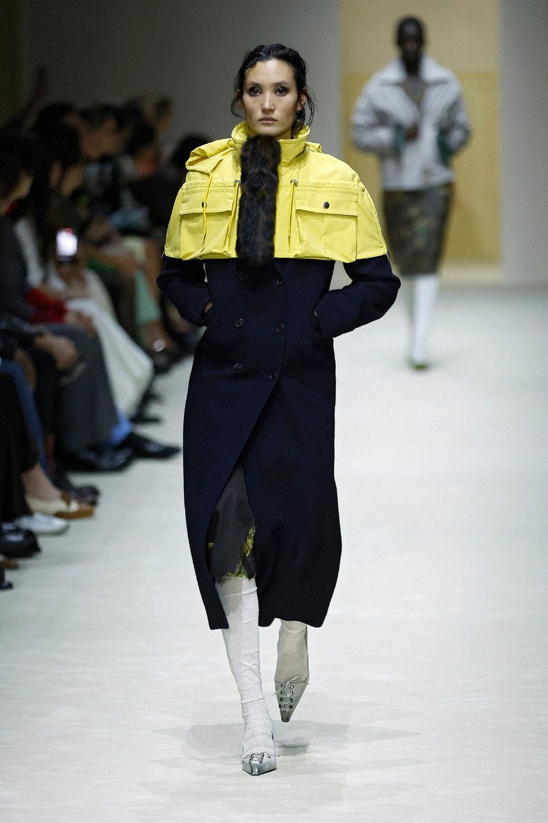 Look 4