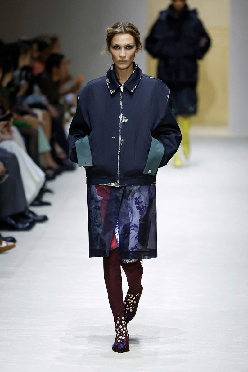 Look 10
