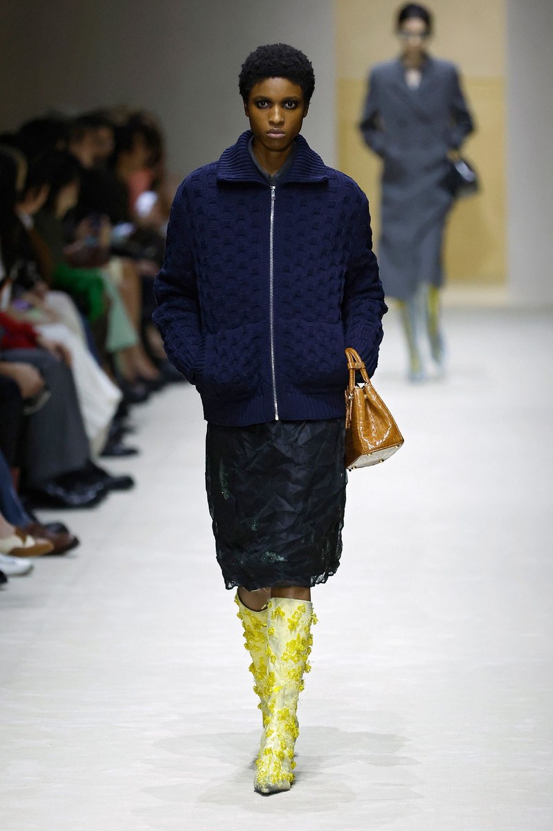 Look 26