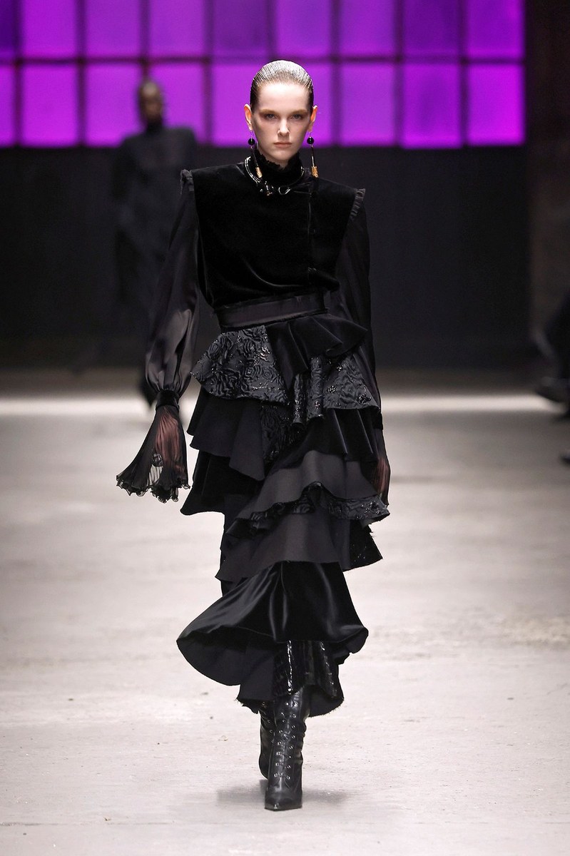 Look 9