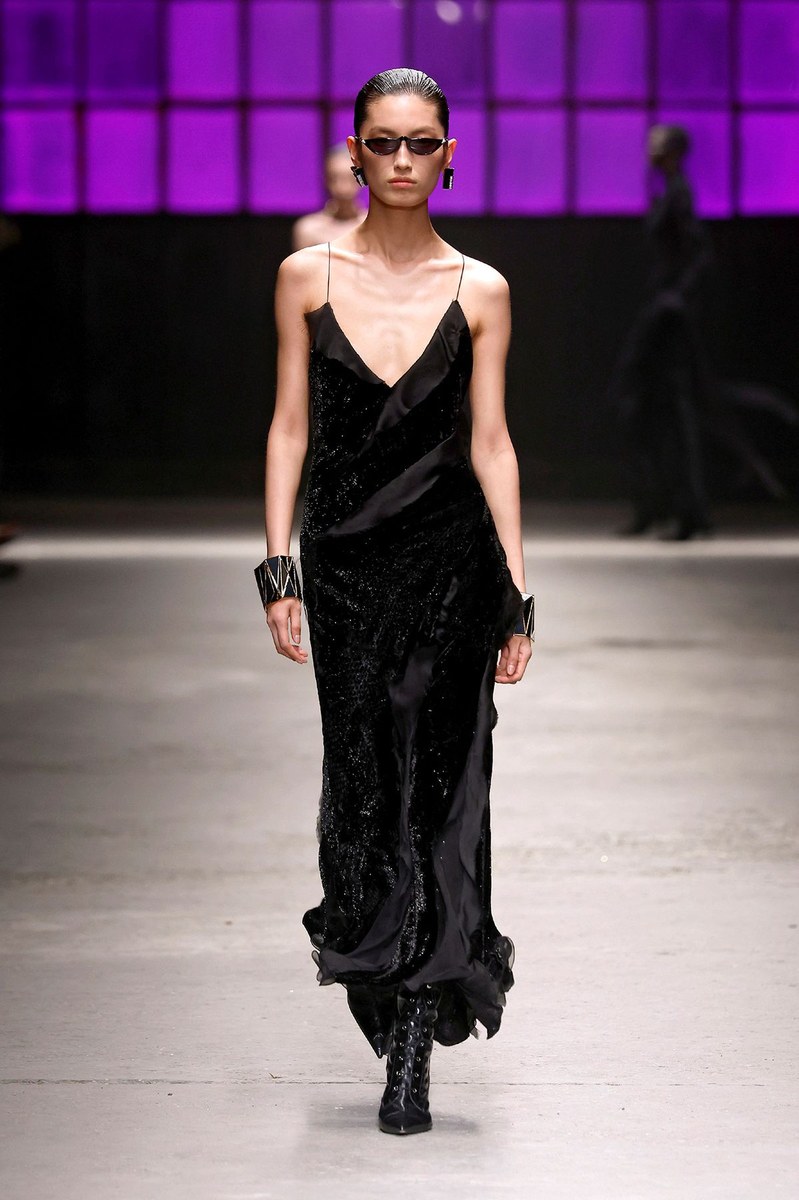 Look 14