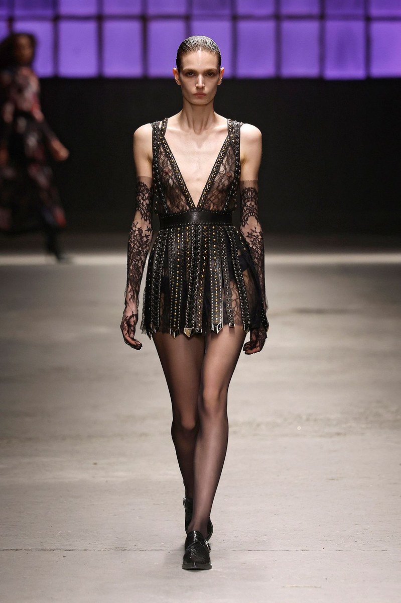 Look 29