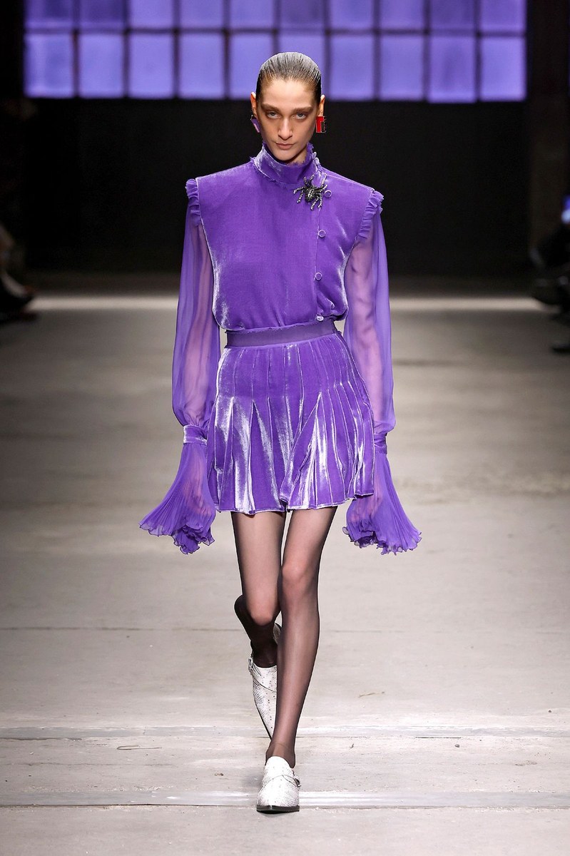 Look 37