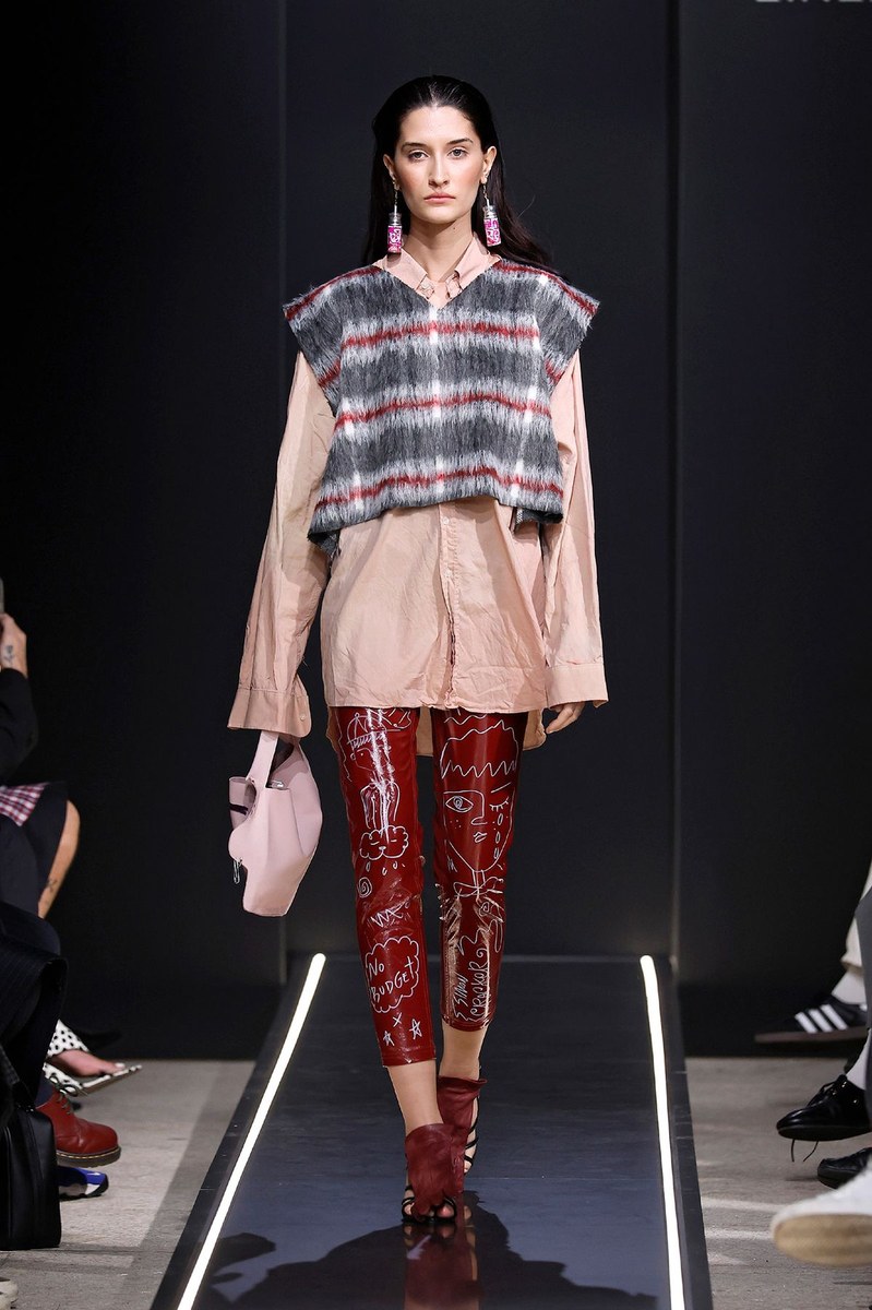 Look 4