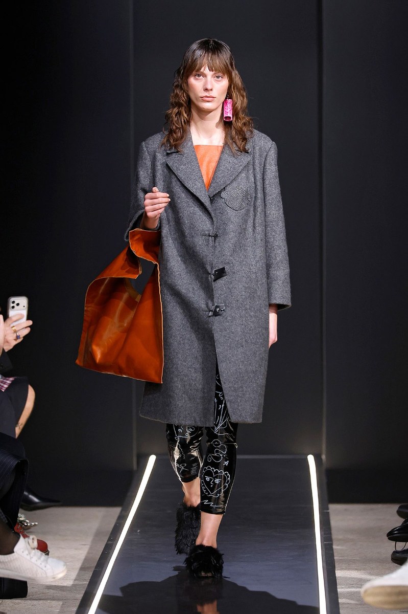 Look 12