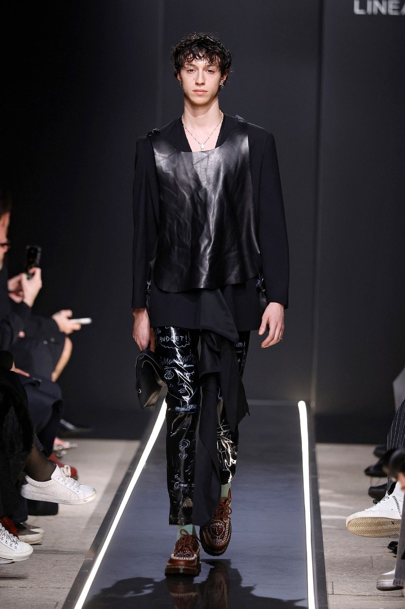 Look 13