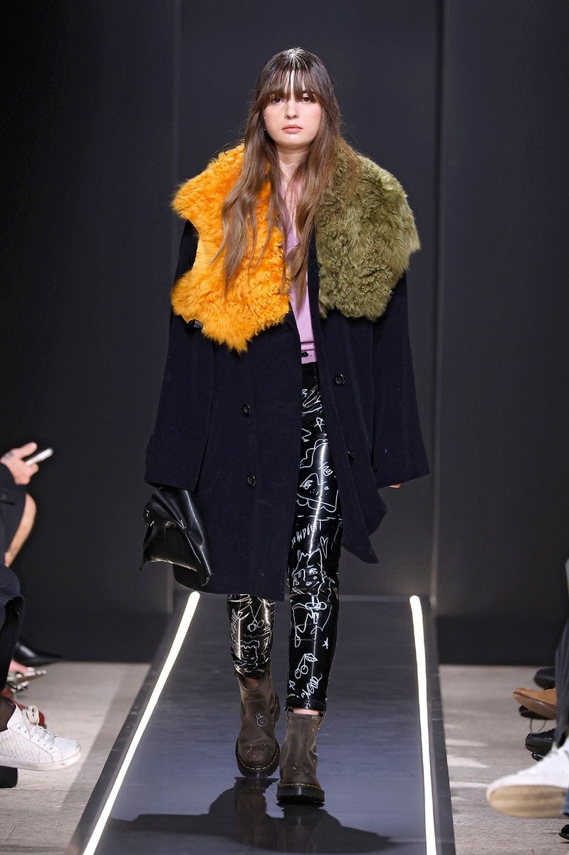 Look 14