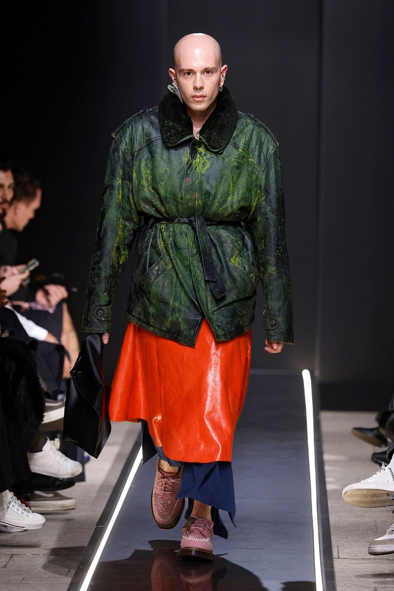 Look 24
