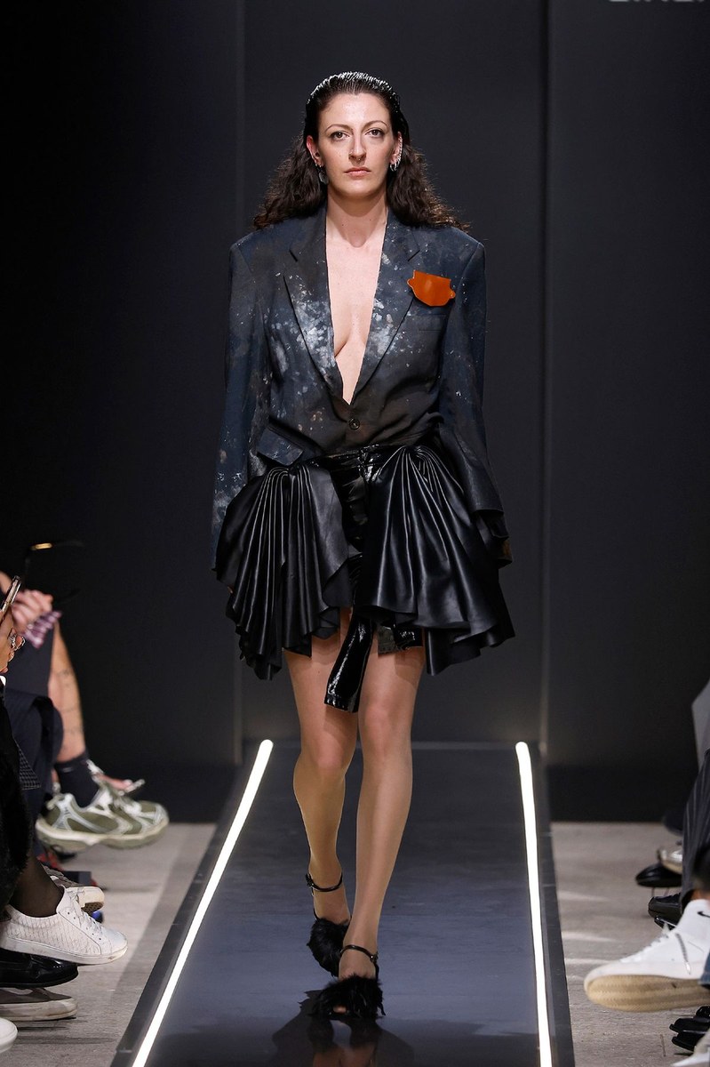 Look 38