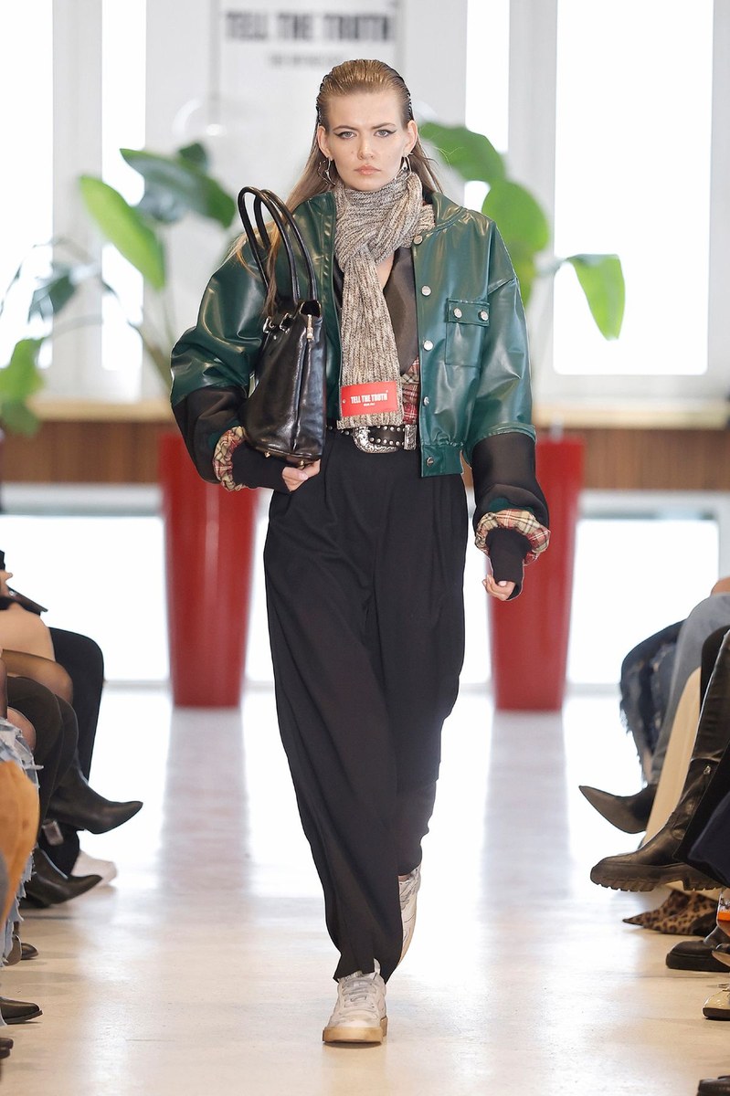 Look 5