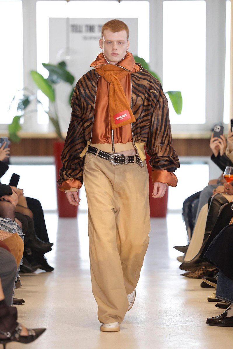 Look 14