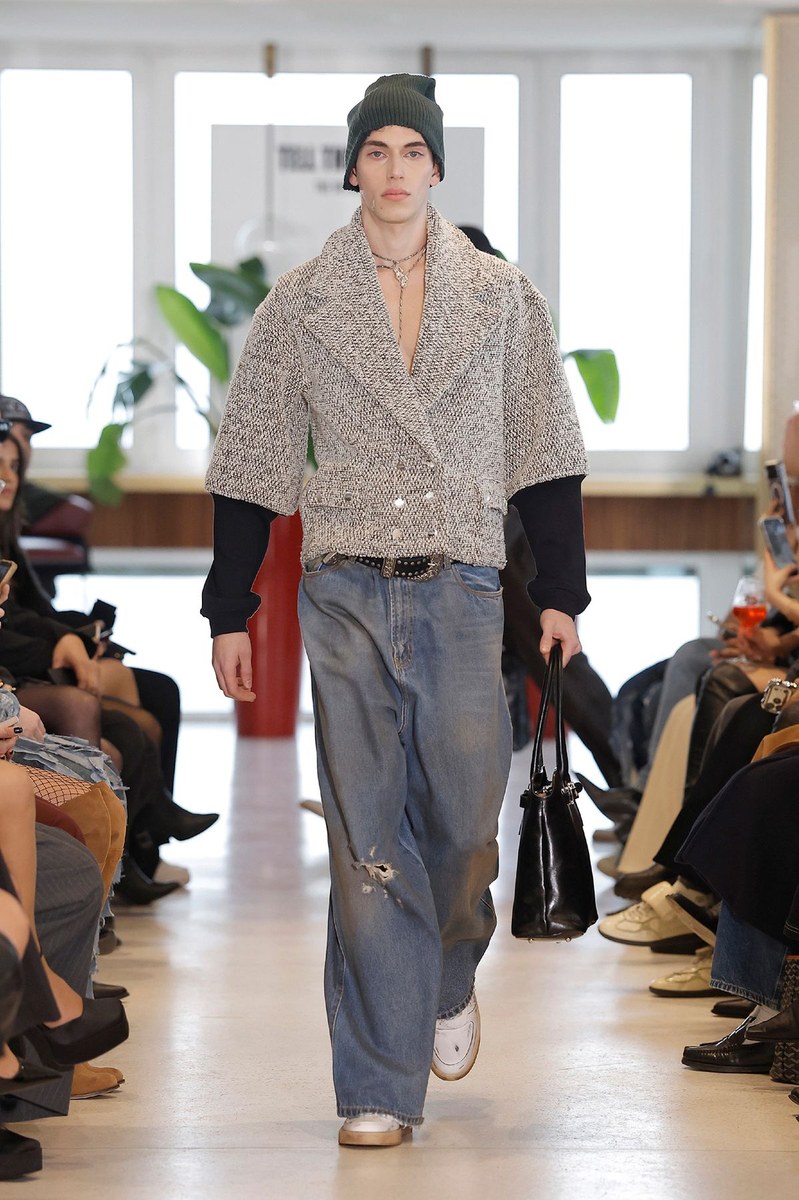 Look 19