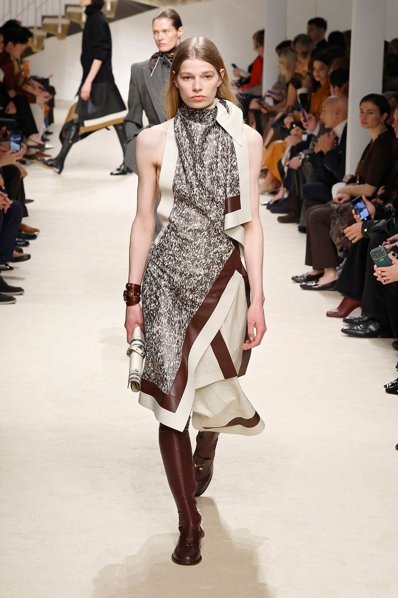 Look 4