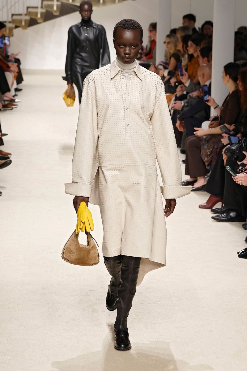 Look 11