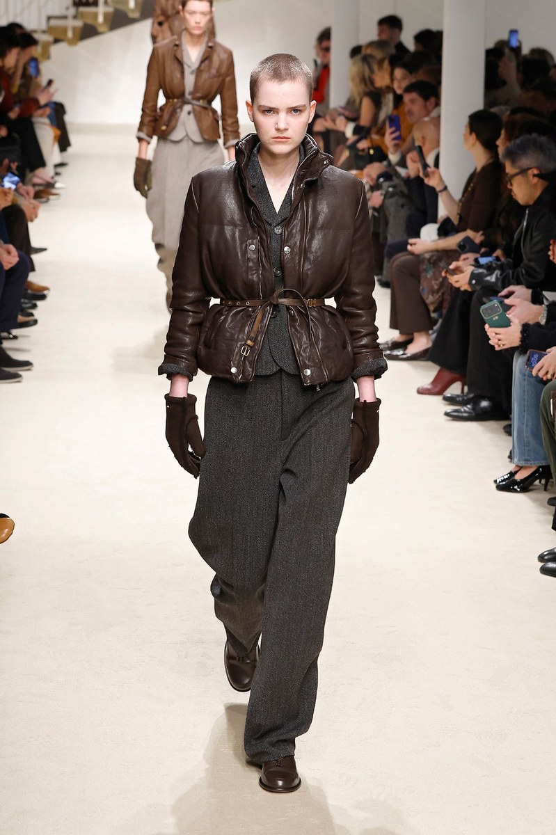 Look 24