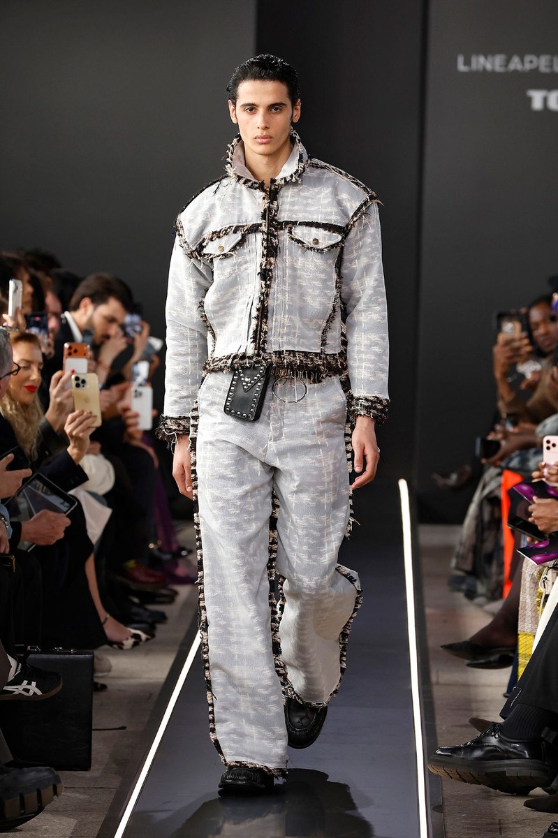 Look 3