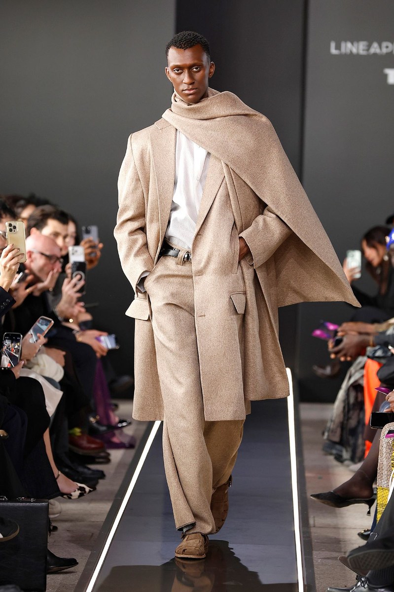 Look 12