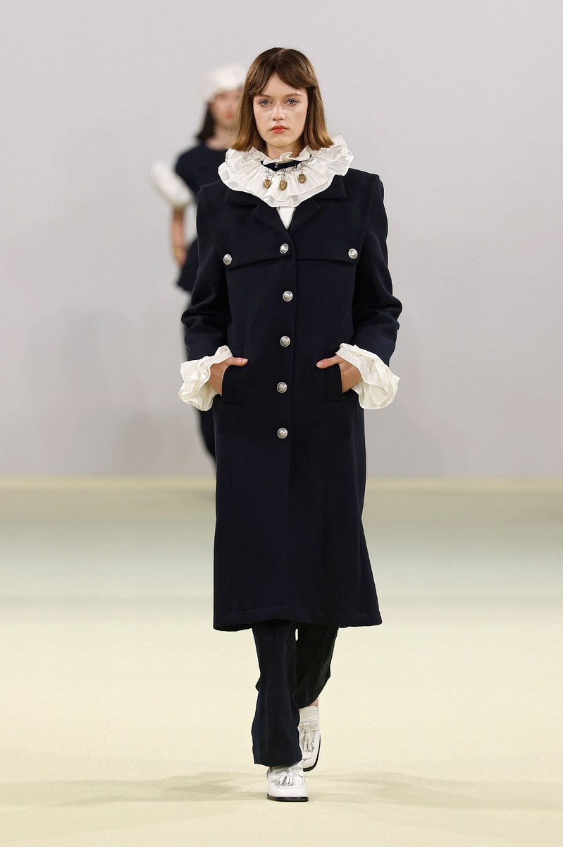 Look 4