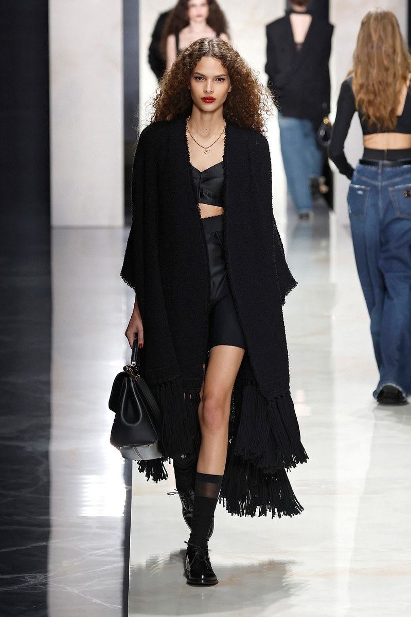 Look 24