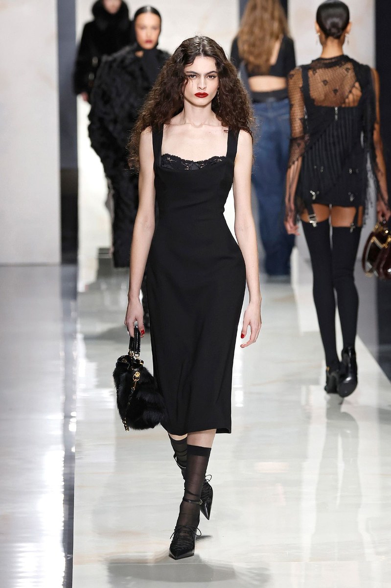 Look 25