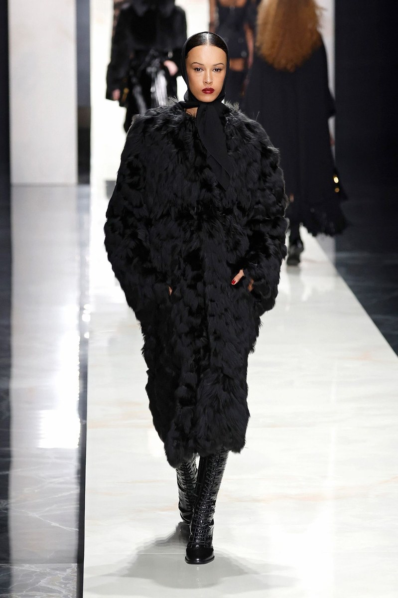 Look 26