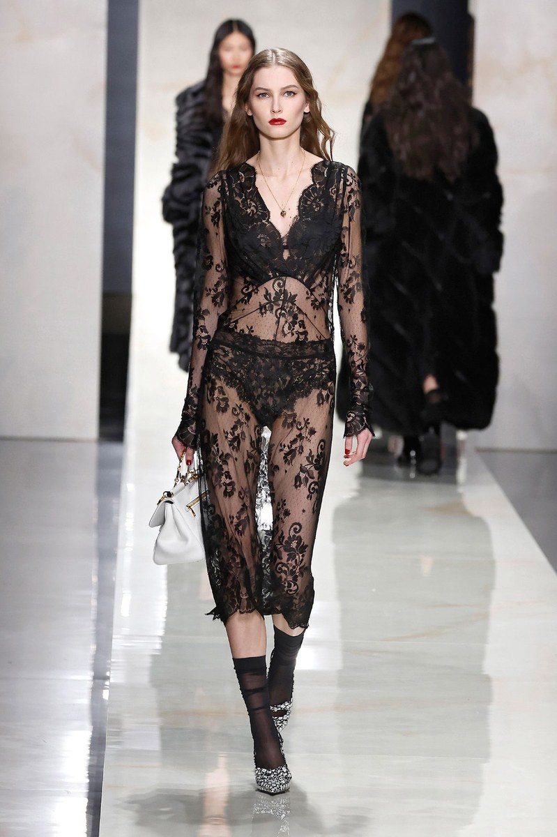 Look 37