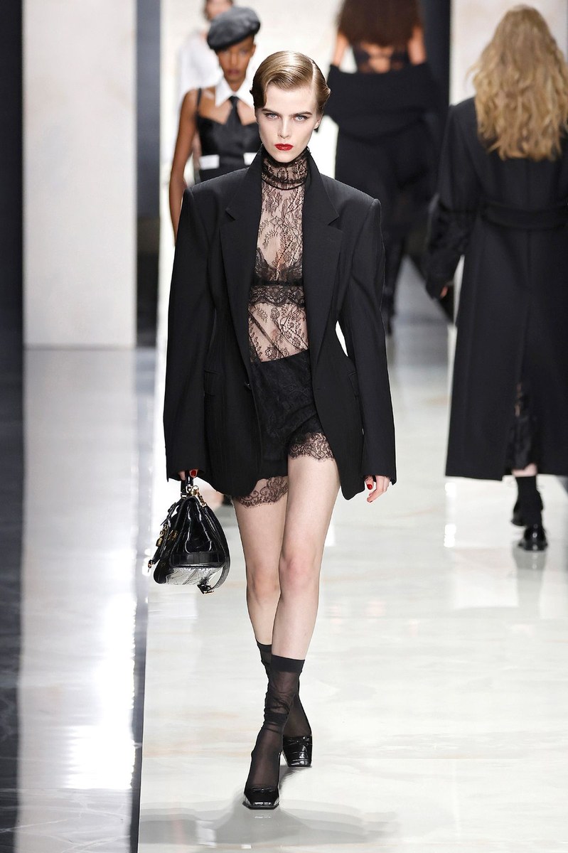 Look 48