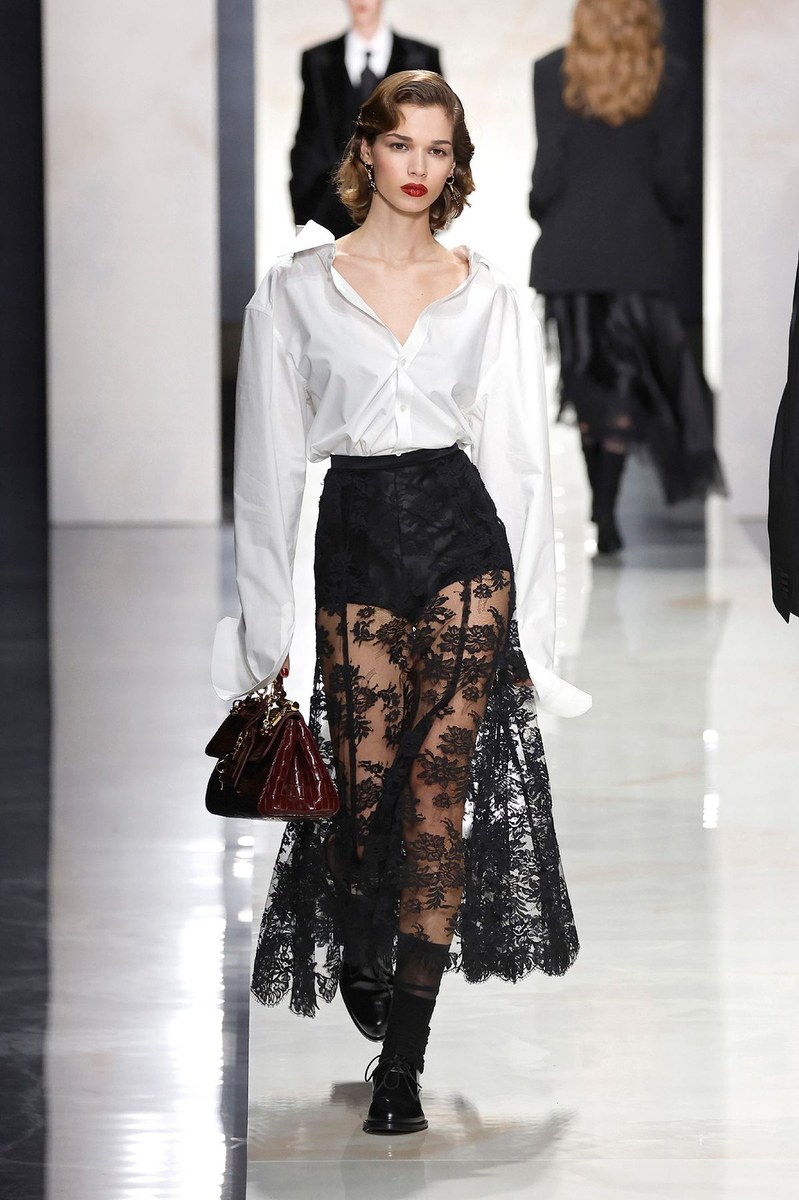 Look 50