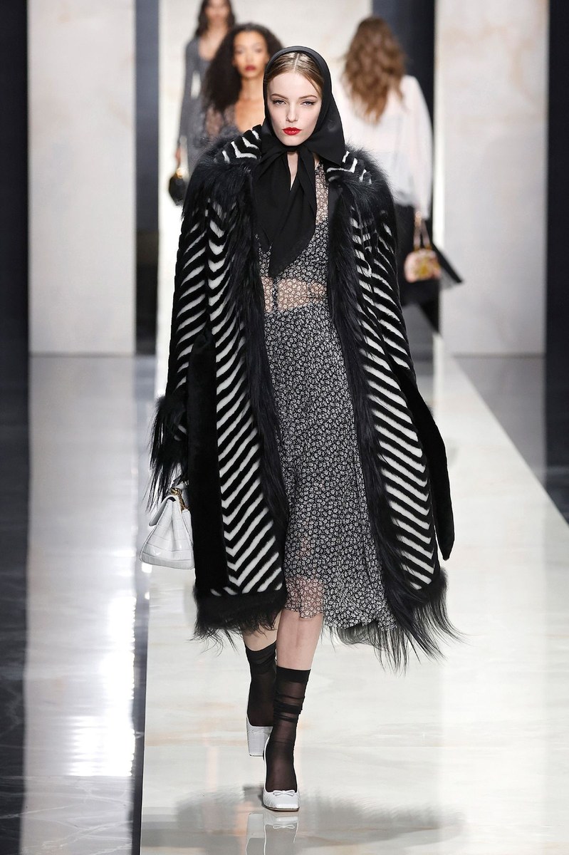 Look 54