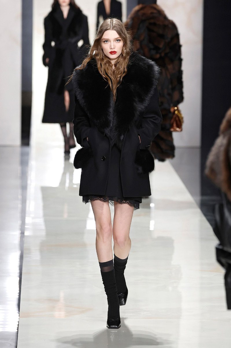 Look 64