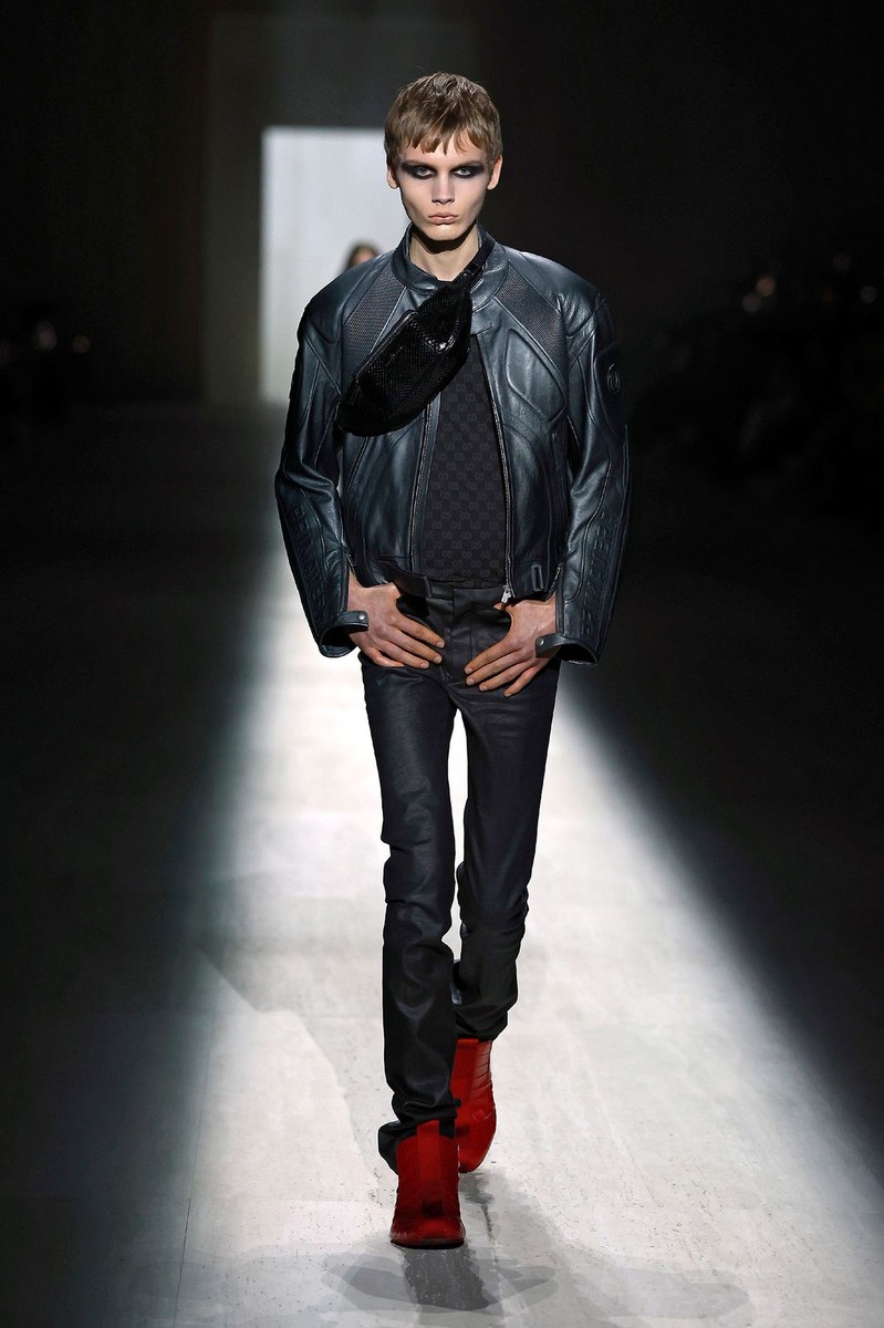 Look 24