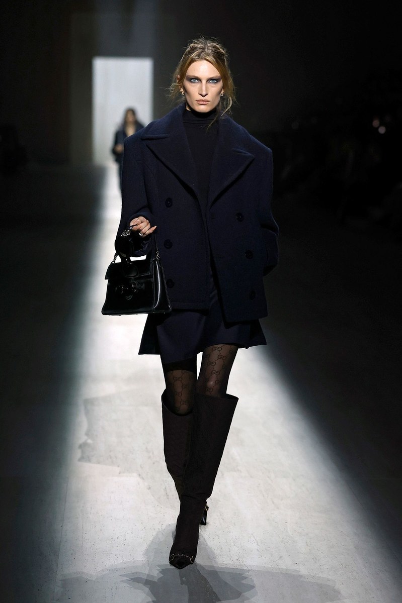 Look 60