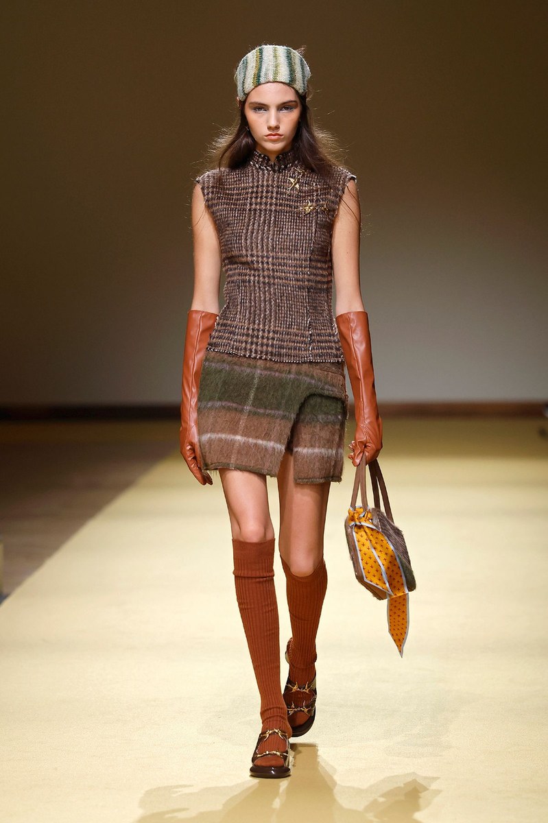 Look 5