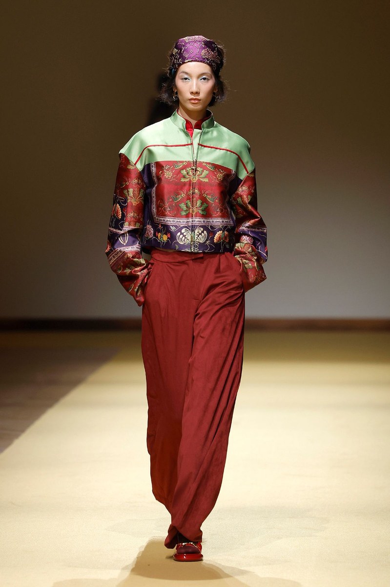 Look 7