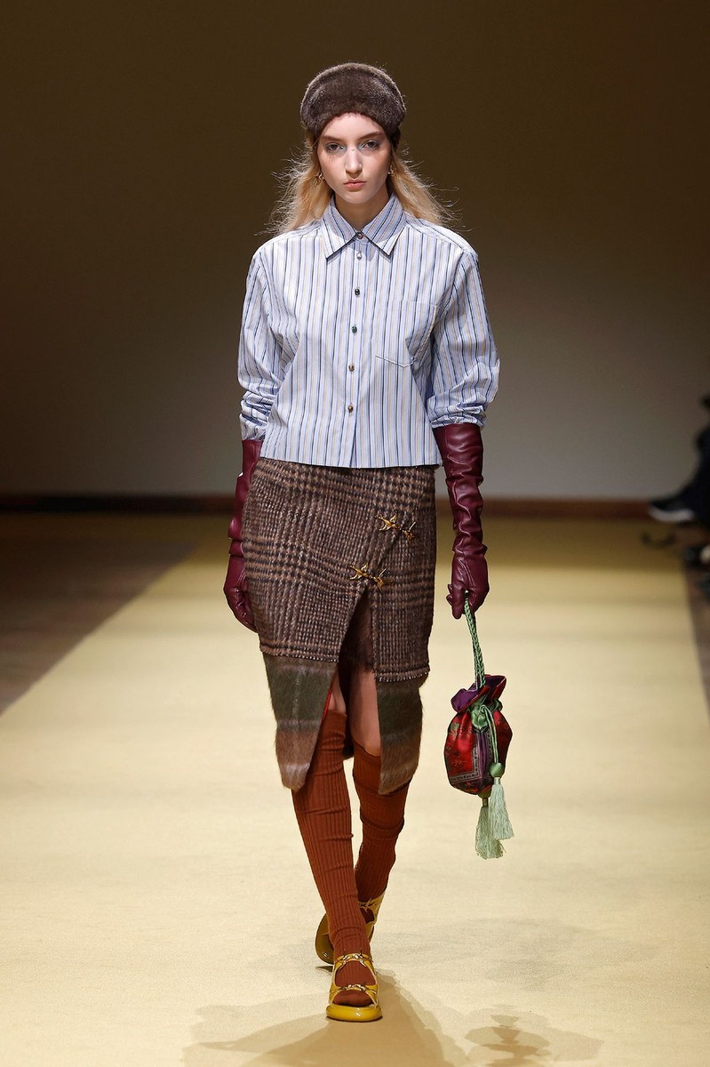 Look 8
