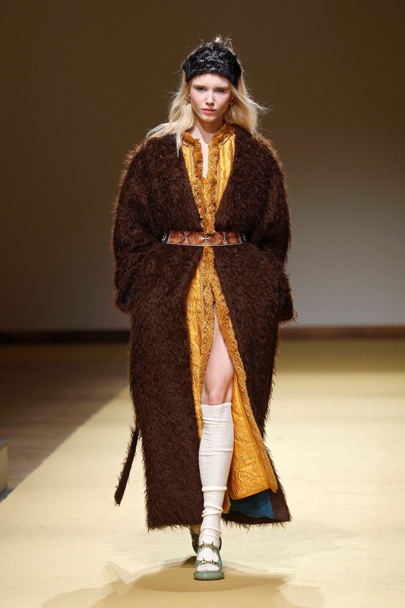 Look 13