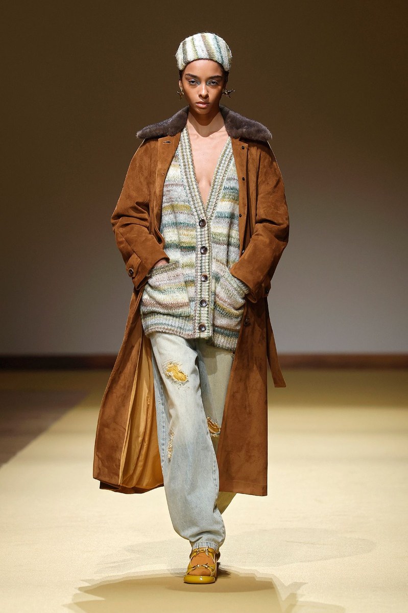 Look 17