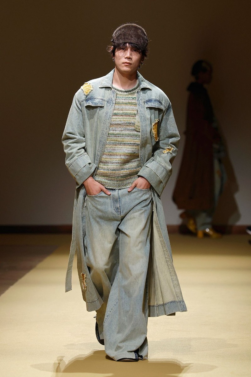 Look 19