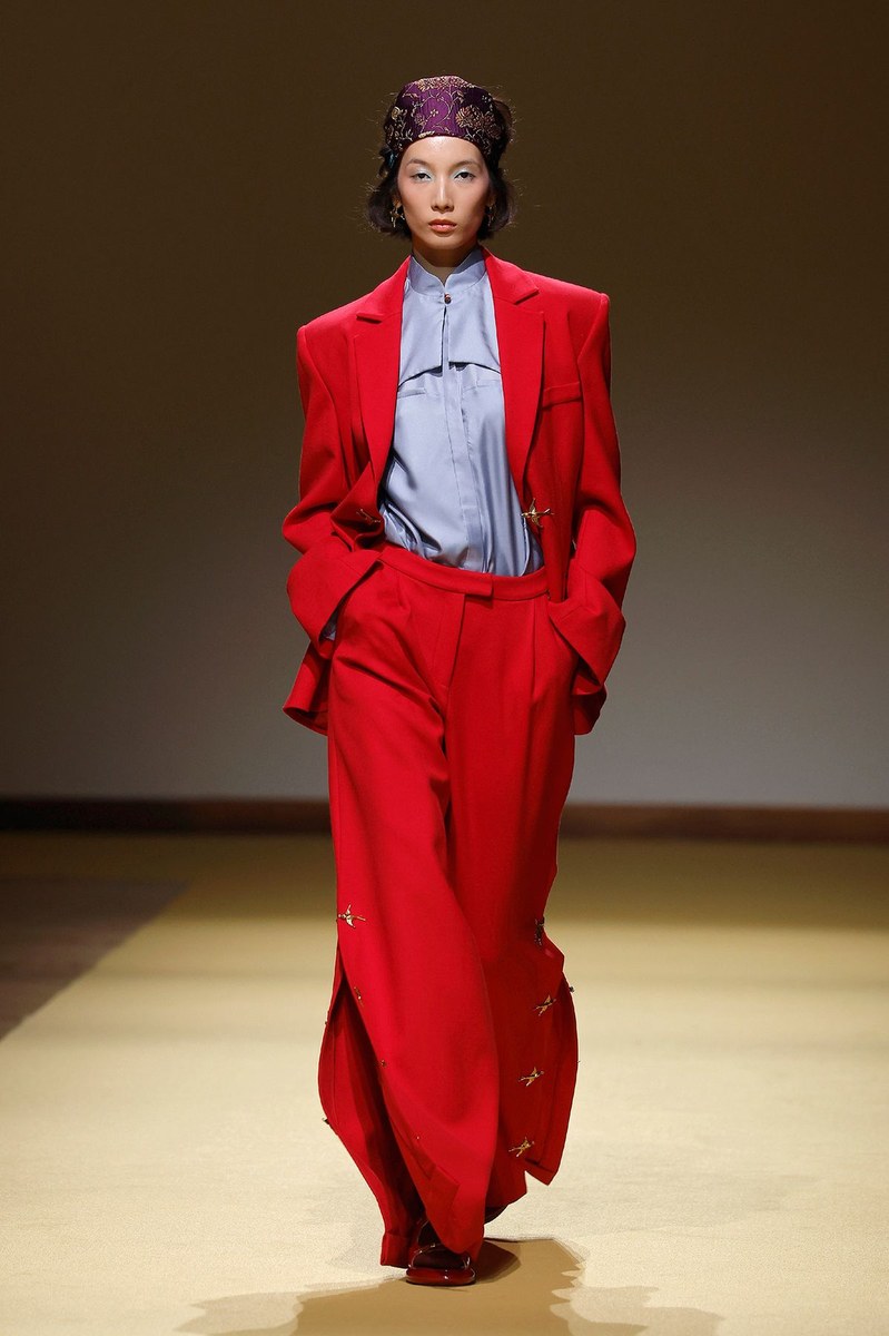 Look 25