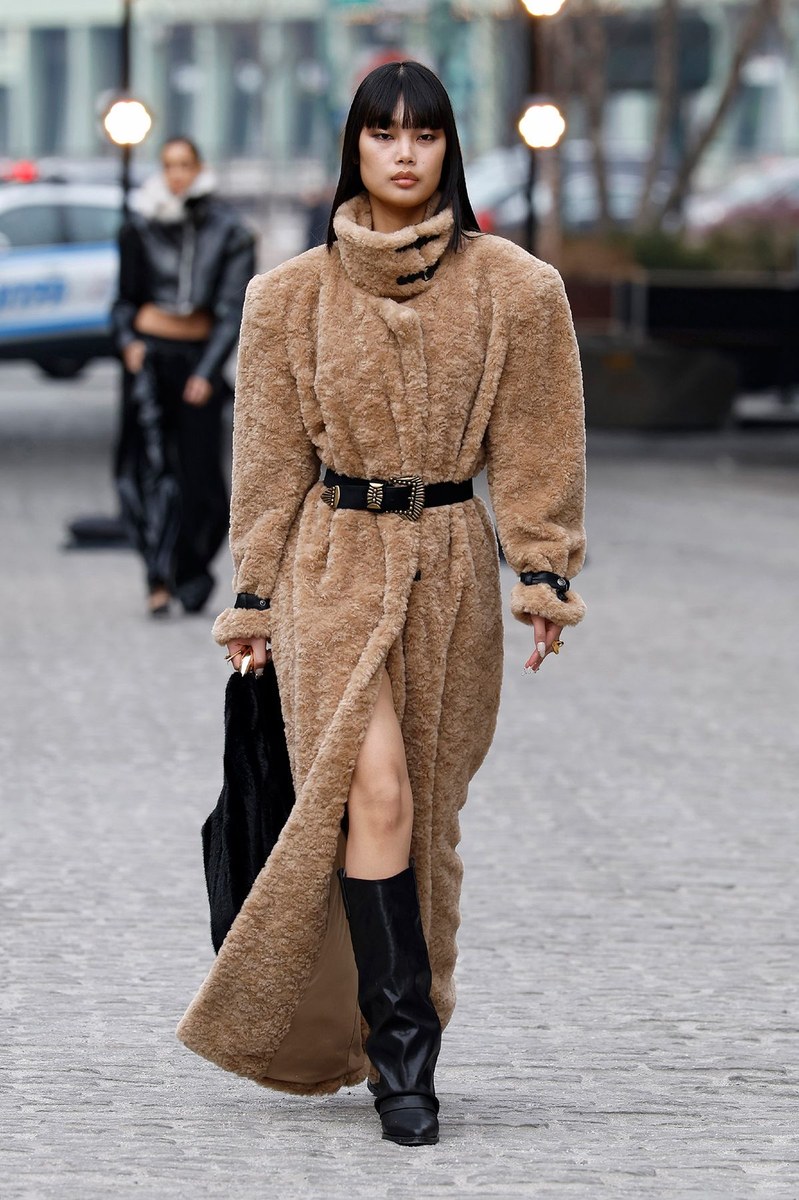 Look 7