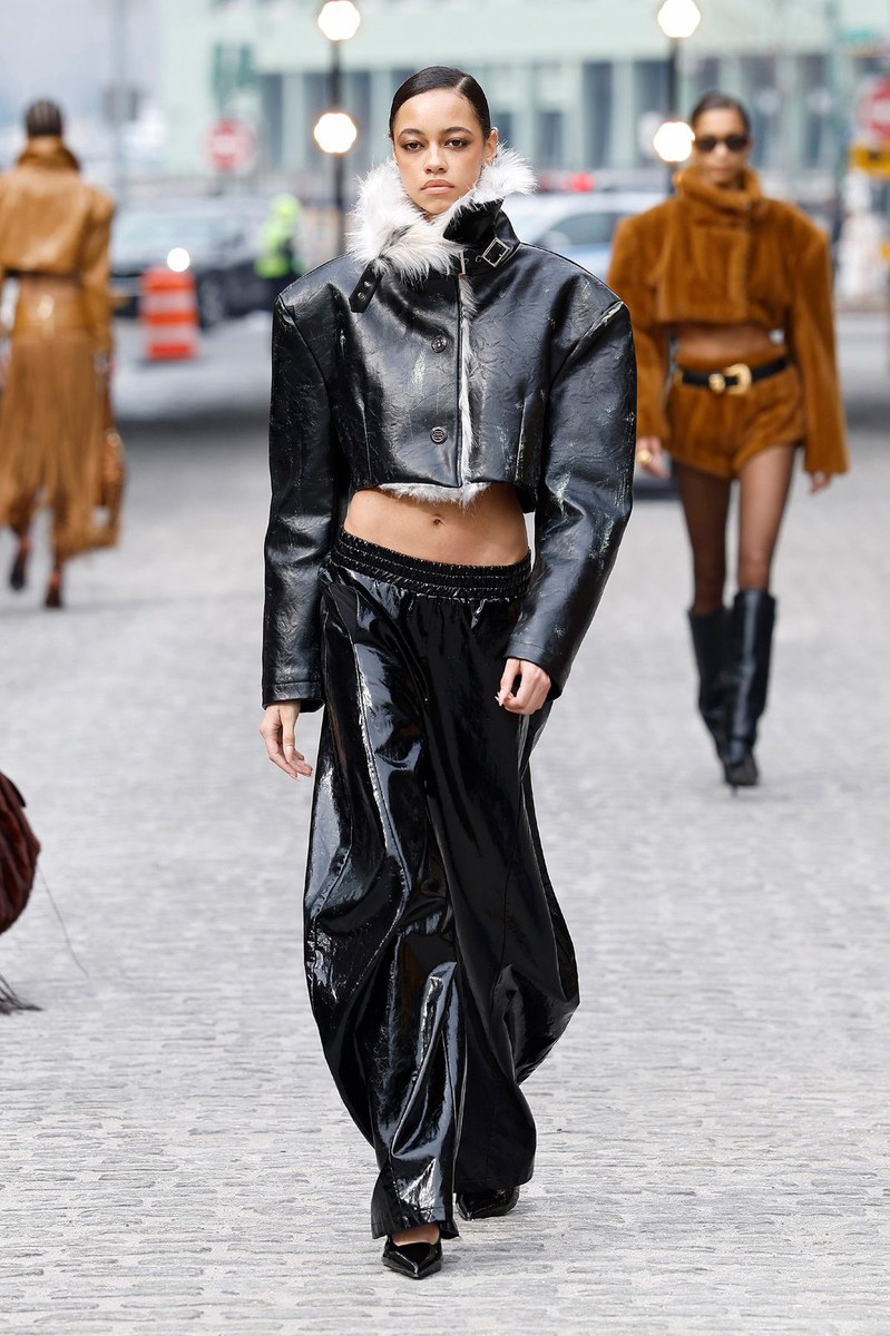 Look 8