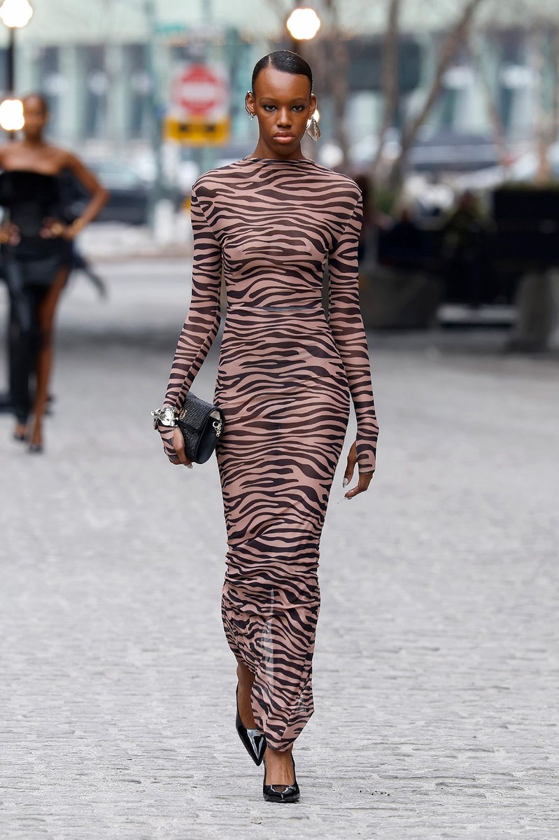 Look 27