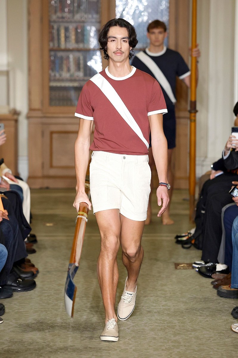 Look 18